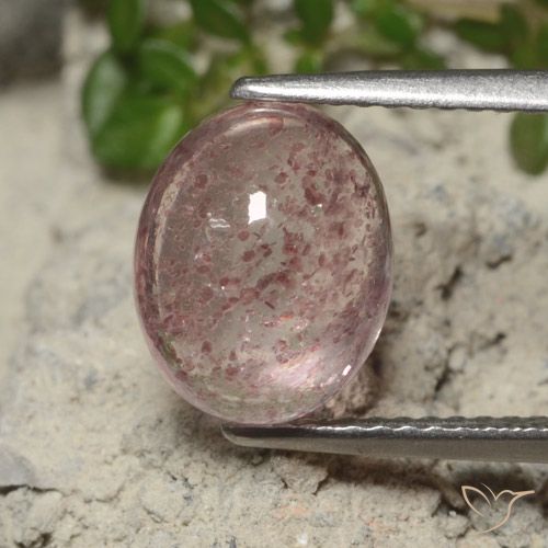 3.34ct 자연스러운 라이트 핑크 딸기 석영, 타원형, 투명한