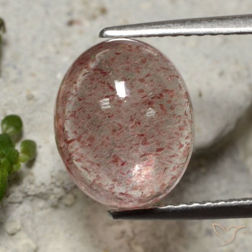 4.57ct 자연스러운 미디엄 핑크 딸기 석영, 타원형, 투명한