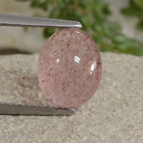 3.43ct 자연스러운 미디엄 핑크 딸기 석영, 타원형, 투명한