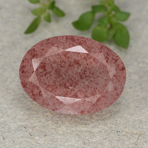 5.56ct 자연스러운 미디엄 다크 핑크 딸기 석영, 타원형, 투명한