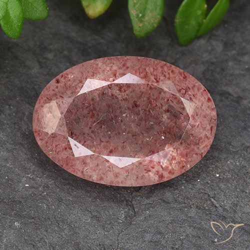 4.75ct 자연스러운 미디엄 핑크 딸기 석영, 타원형, 투명한