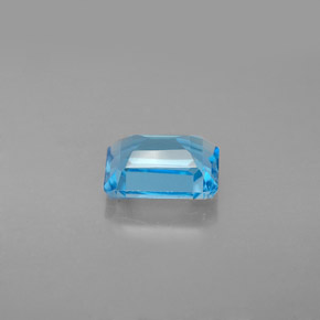 1.99캐럿 천연 스위스 블루 토파즈, 에메랄드 컷, 8.1×6.1 mm, VS