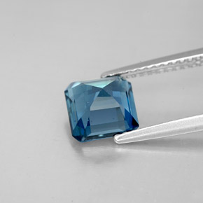 2.05캐럿 천연 런던 블루 토파즈, 에메랄드 컷, 6.9×6.9 mm, VVS-VS