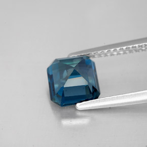 2.15캐럿 천연 런던 블루 토파즈, 에메랄드 컷, 6.8×6.5 mm, VVS-VS