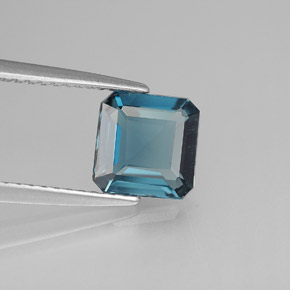 1.48캐럿 천연 런던 블루 토파즈, 에메랄드 컷, 7×6.9 mm, VVS-VS