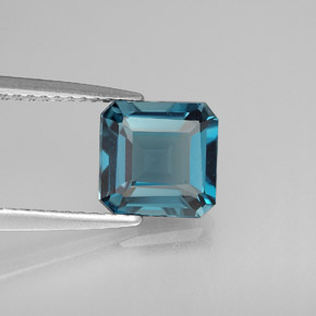 2.09캐럿 천연 런던 블루 토파즈, 에메랄드 컷, 7.5×7.3 mm, VVS-VS