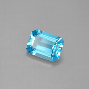 1.73캐럿 천연 스위스 블루 토파즈, 에메랄드 컷, 8.1×5.9 mm, VVS