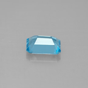 1.73캐럿 천연 스위스 블루 토파즈, 에메랄드 컷, 8.1×5.9 mm, VVS