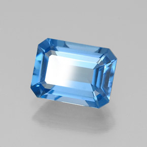 1.93캐럿 천연 스위스 블루 토파즈, 에메랄드 컷, 8.2×6.1 mm, VVS