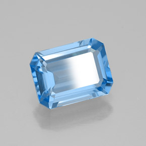1.80캐럿 천연 스위스 블루 토파즈, 에메랄드 컷, 8.1×6.1 mm, VVS