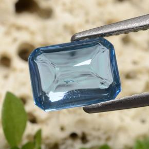 1.80캐럿 천연 스위스 블루 토파즈, 에메랄드 컷, 7.9×6 mm, 투명한