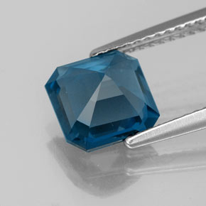 2.41캐럿 천연 런던 블루 토파즈, 에메랄드 컷, 7.7×7.6 mm, VVS