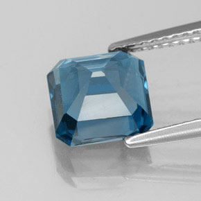 3.17캐럿 천연 런던 블루 토파즈, 에메랄드 컷, 8×7.9 mm, VVS