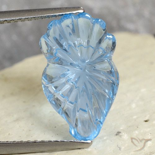 5.96ct 자연스러운 하늘색 황옥, 팬시한, 투명한