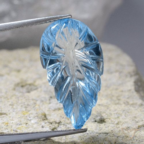 13.93ct 자연스러운 스위스 블루 황옥, 팬시한, 투명한