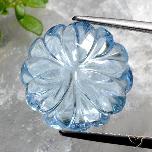8.55ct 자연스러운 하늘색 황옥, 플라워 컷, 투명한