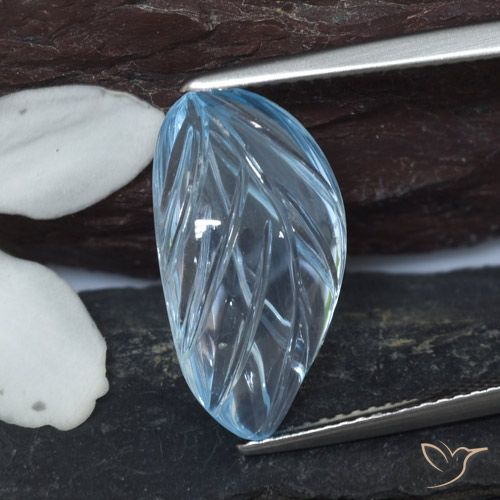 8.20ct 자연스러운 하늘색 황옥, 플라워 컷, 투명한