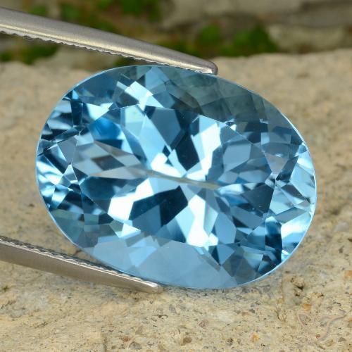 22.63ct 자연스러운 스위스 블루 황옥, 타원형, VVS