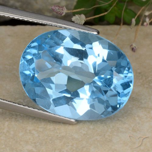 21.97ct 자연스러운 하늘색 황옥, 타원형, VVS-VS