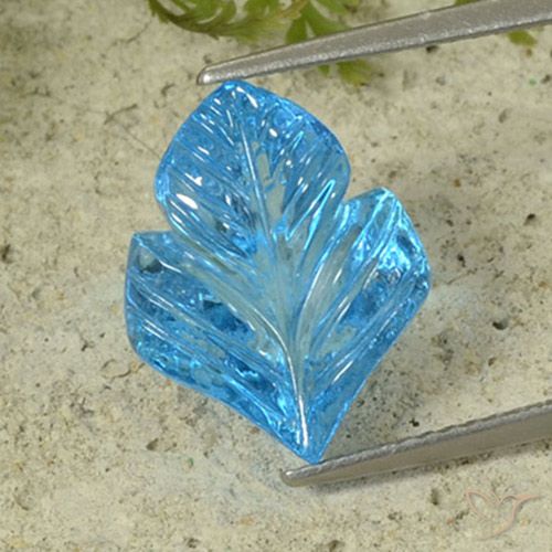 7.69ct 자연스러운 스위스 블루 황옥, 플라워 컷, 투명한