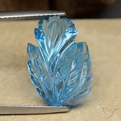 13.62ct 자연스러운 스위스 블루 황옥, 플라워 컷, 투명한