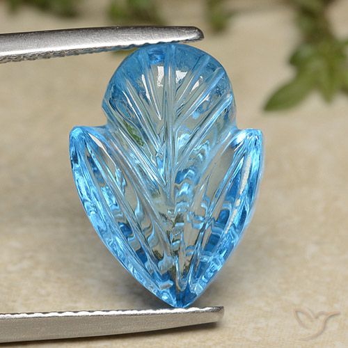 9.54ct 자연스러운 스위스 블루 황옥, 플라워 컷, 투명한