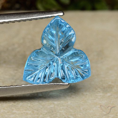 3.51ct 자연스러운 스위스 블루 황옥, 플라워 컷, 투명한