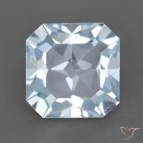 5.79ct 자연스러운 하늘색 황옥, 에메랄드 컷, VVS-VS