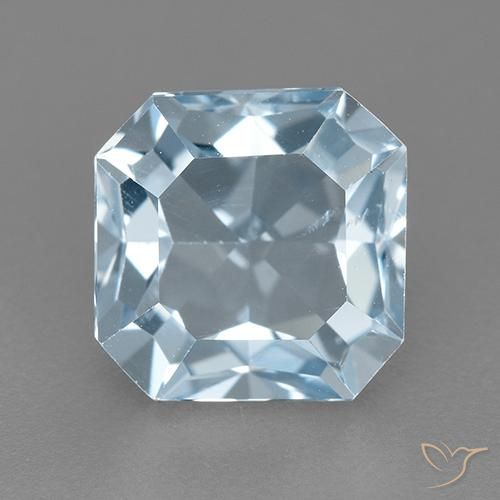 3.27ct 자연스러운 하늘색 황옥, 에메랄드 컷, VVS-VS
