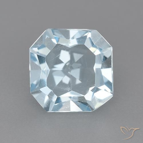 2.38ct 자연스러운 하늘색 황옥, 에메랄드 컷, VVS-VS