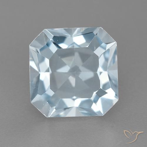 3.13ct 자연스러운 하늘색 황옥, 에메랄드 컷, VVS-VS