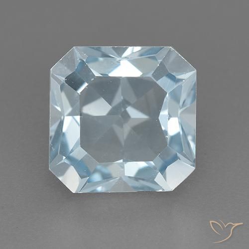 3.25ct 자연스러운 하늘색 황옥, 에메랄드 컷, VVS