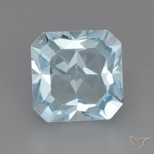 3.22ct 자연스러운 하늘색 황옥, 에메랄드 컷, VVS