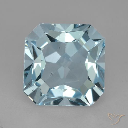 4.41ct 자연스러운 하늘색 황옥, 에메랄드 컷, VVS-VS
