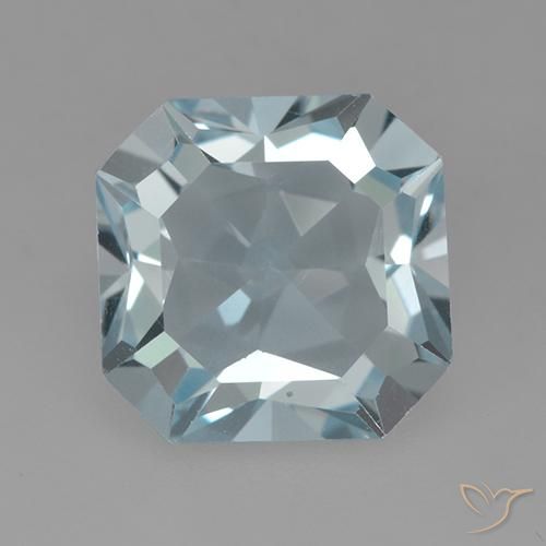 4.26ct 자연스러운 하늘색 황옥, 에메랄드 컷, VVS