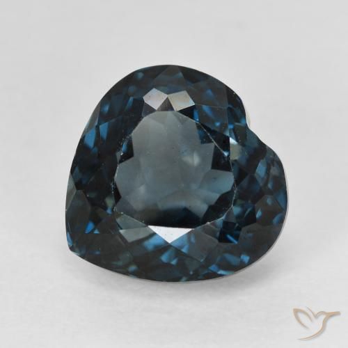 7.59ct 자연스러운 런던 블루 황옥, 마음, VVS