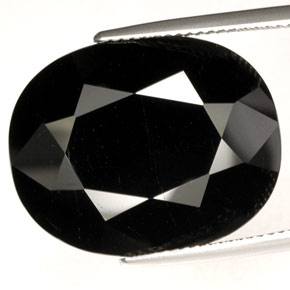 32.40캐럿 천연 검정색 투르말린, 타원형 컷, 22.1×17.7 mm, VVS
