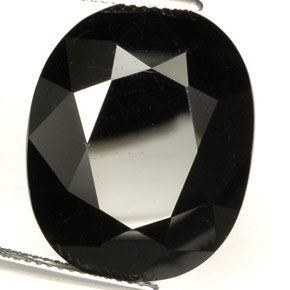 32.40캐럿 천연 검정색 투르말린, 타원형 컷, 22.1×17.7 mm, VVS