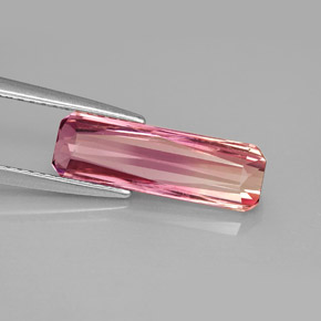 2.67캐럿 천연 멀티 핑크 투르말린, 에메랄드 컷, 15.5×4.9 mm, VS