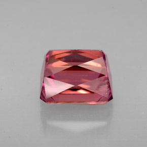 4.93캐럿 천연 멀티 핑크 투르말린, 에메랄드 컷, 9.3×7.5 mm, VVS