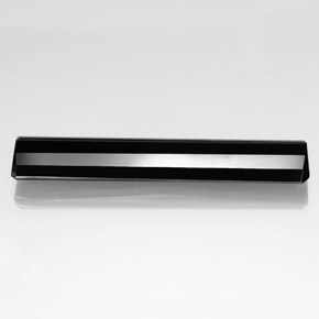 37.68캐럿 천연 검정색 투르말린, 에메랄드 컷, 52.4×10.7 mm, 불투명체
