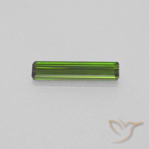 1.24ct 자연스러운 미디엄 그린 전기석, 에메랄드 컷, VVS