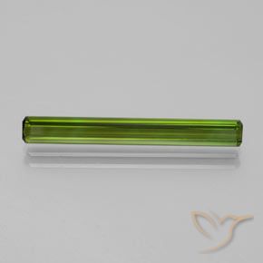 2.68ct 자연스러운 포레스트 그린 전기석, 에메랄드 컷, VVS