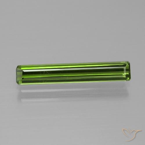 1.36ct 자연스러운 포레스트 그린 전기석, 에메랄드 컷, VVS-VS