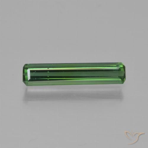 0.75ct 자연스러운 딥그린 전기석, 에메랄드 컷, VVS