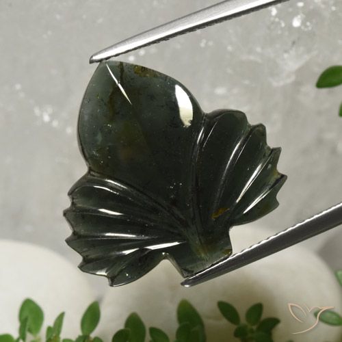 12.50ct 자연스러운 포레스트 그린 전기석, 팬시한, 투명한