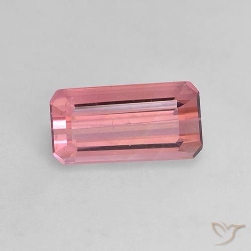 1.35ct 자연스러운 미디엄 핑크 전기석, 에메랄드 컷, VVS-VS