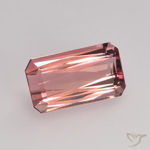 1.55ct 자연스러운 미디엄 핑크 전기석, 에메랄드 컷, VS