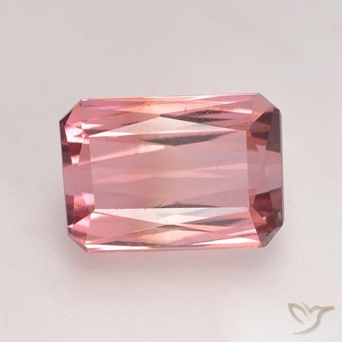 2.49ct 자연스러운 미디엄 핑크 전기석, 에메랄드 컷, VVS-VS