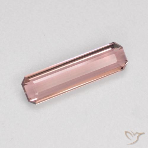 0.90ct 자연스러운 미디엄 핑크 전기석, 에메랄드 컷, VS